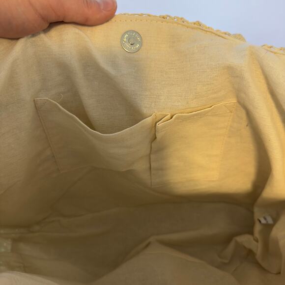 NWT Isaac Mizrahi New York Straw Tote w/ Matching Pouch Pom Poms Beach Vacation - Picture 5 of 6